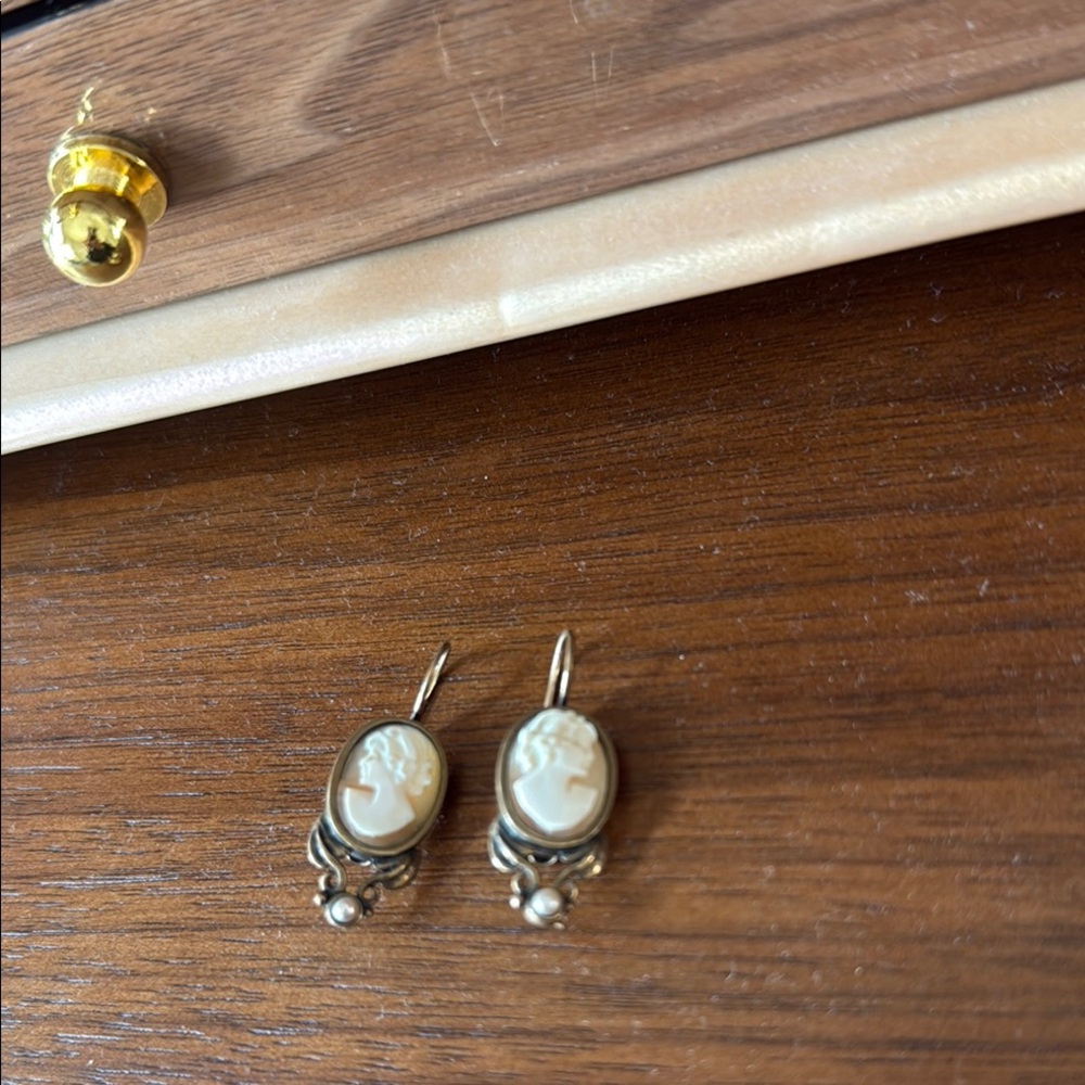 Extasia Cameo Earrings